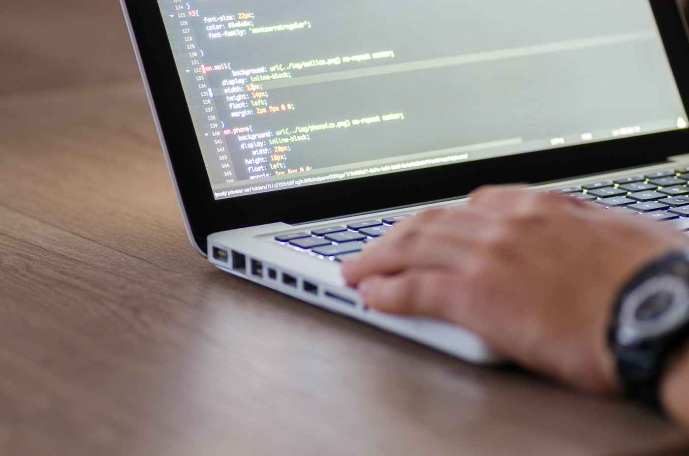 Computer image from pexels
